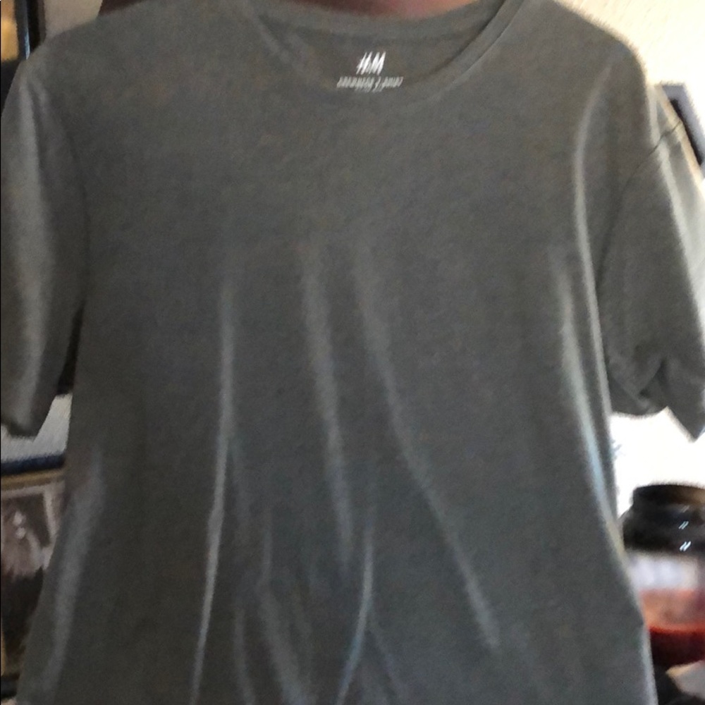 H&M men’s shirt